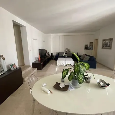 Διαμέρισμα Exclusive Flat Center